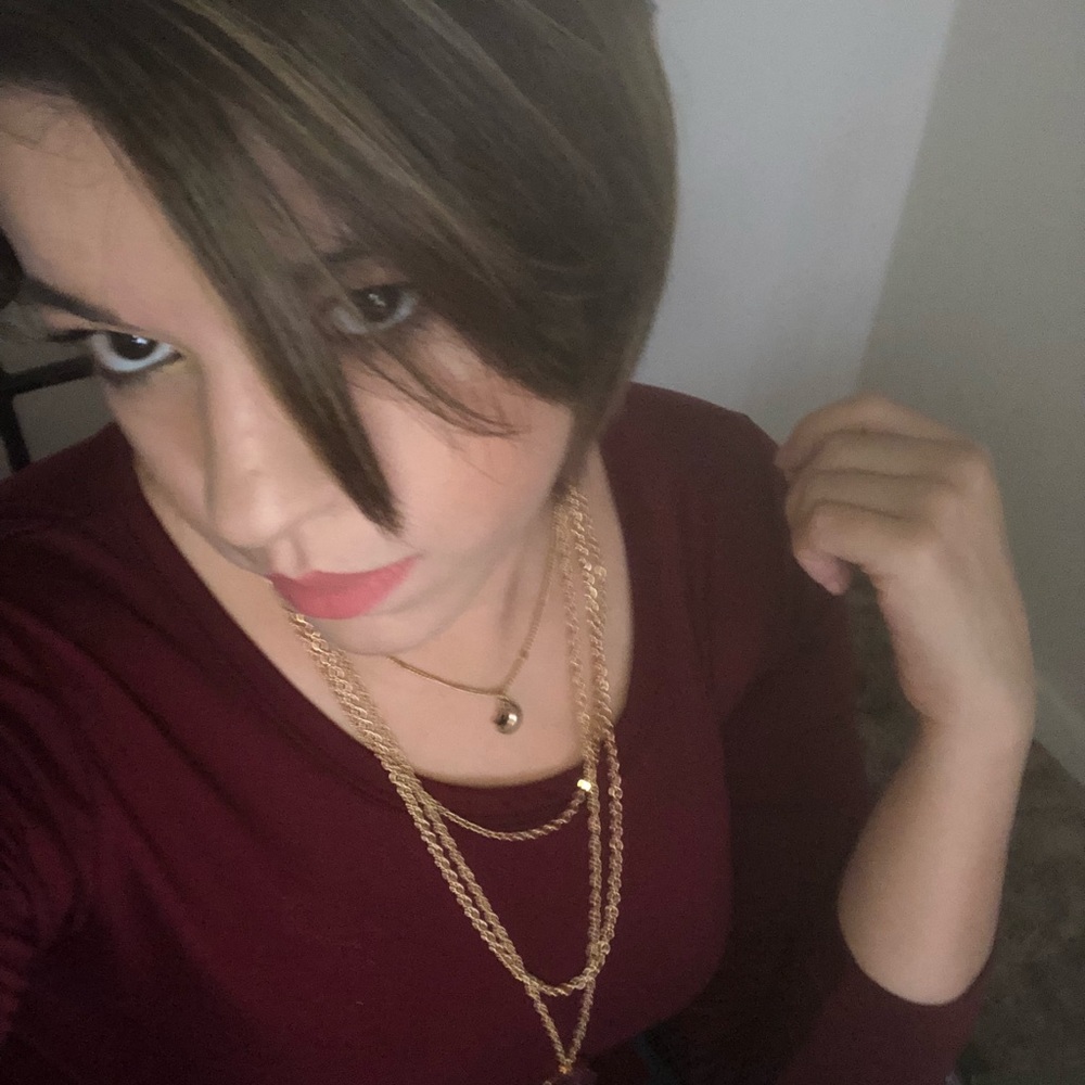 Meet your Posher, Kekenia